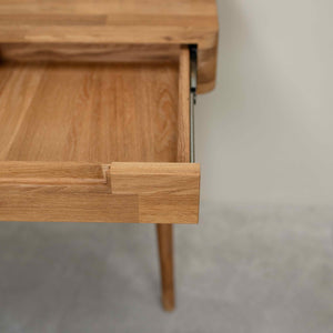 Tavolino da toilette Escandi in rovere massiccio, 110 x 43 x 75 cm | NordicStory