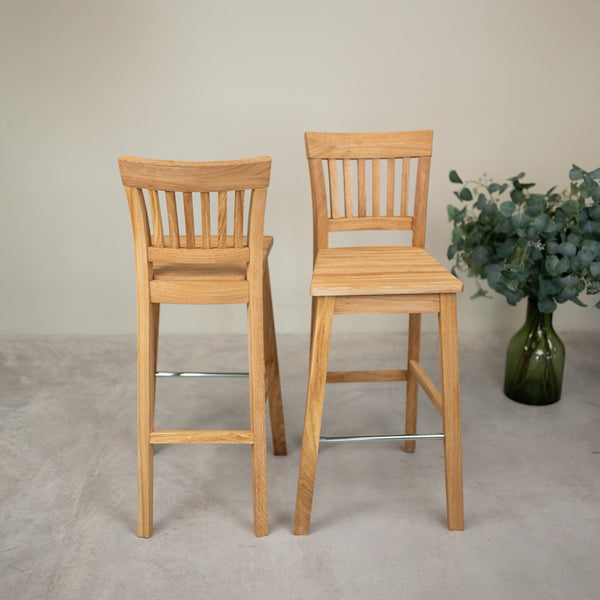 Sgabello da bar in legno massello di rovere Provance | NordicStory