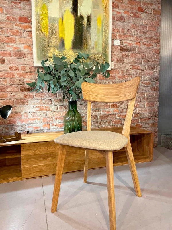 Confezione di 2 o 4 sedie da pranzo in rovere massiccio Diana Beige | NordicStory