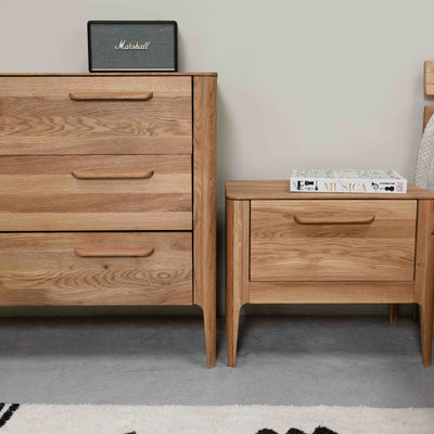 Comò in rovere massiccio Atlanta, 120 x 46,8 x 78,6 cm | NordicStory