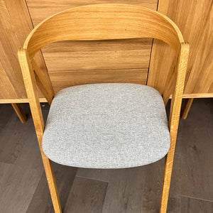 Confezione di 2 o 4 sedie da pranzo Oscar in rovere massiccio, imbottite | VESKOR