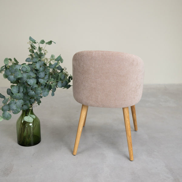 Poltrona in rovere massiccio Ana con imbottitura | VESKOR