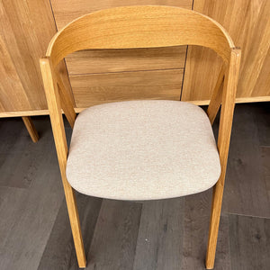 Confezione di 2 o 4 sedie da pranzo Oscar in rovere massiccio, imbottite | VESKOR