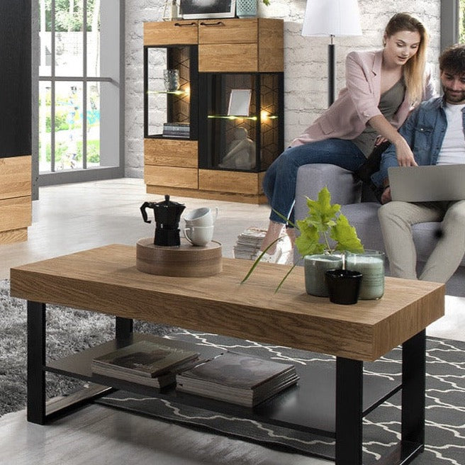 Tavolino LoftStory con gambe in metallo 