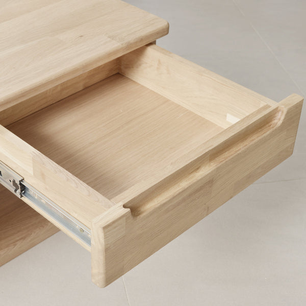Tavolino in legno massiccio di quercia in stile rustico