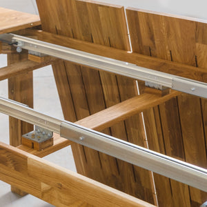 Tavolo da pranzo allungabile in legno massiccio di quercia nordica
