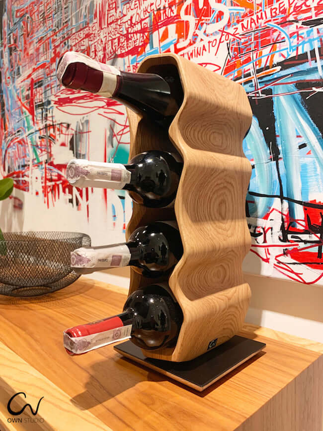 Portabottiglie in rovere fatto a mano AWRY 2.0, supporto per 4 bottiglieRoble.Store