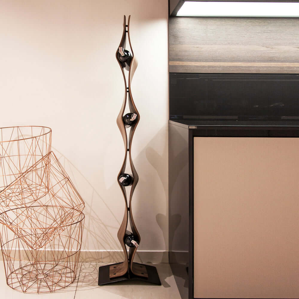 NordicStory Portabottiglie in rovere fatto a mano TWIST, portabottiglie per 4 bottiglie