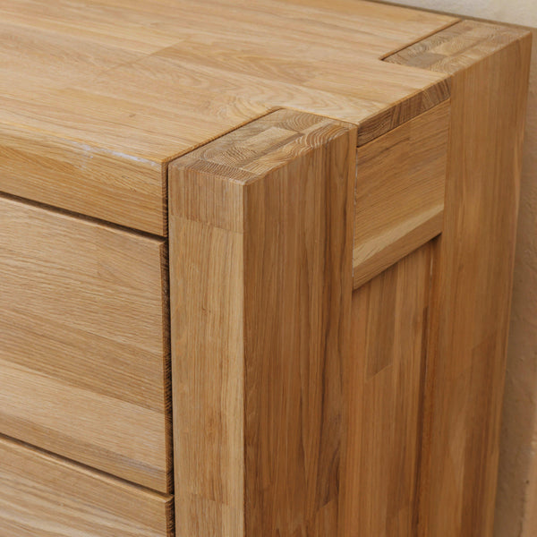  Cassettiera in rovere massiccio a 4 cassetti in stile scandinavo 
