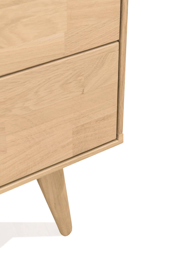 Mobili in legno massiccio in rovere nordico